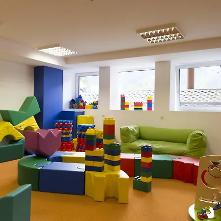 Familotel Alphotel Hotel Hirschegg (Vorarlberg)