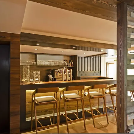 Familotel Alphotel Hotel