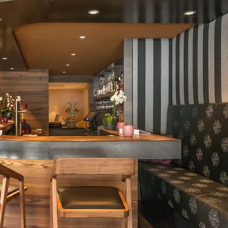 Familotel Alphotel Hotel