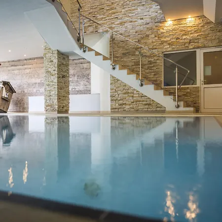 Familotel Alphotel Hotel 4*