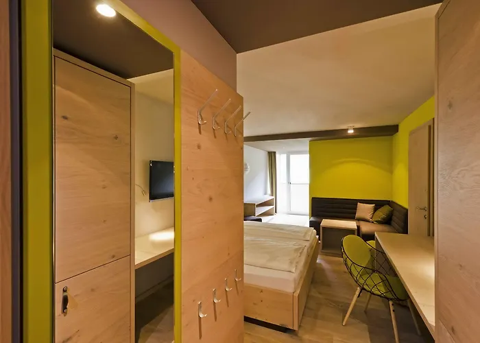 Familotel Alphotel Hotel