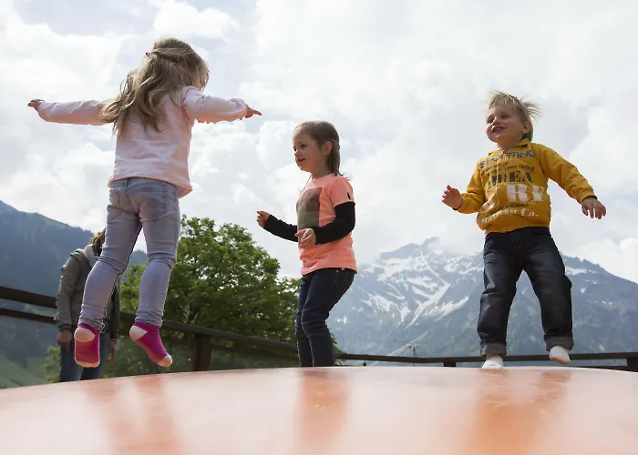 Hotel Familotel Alphotel 4*